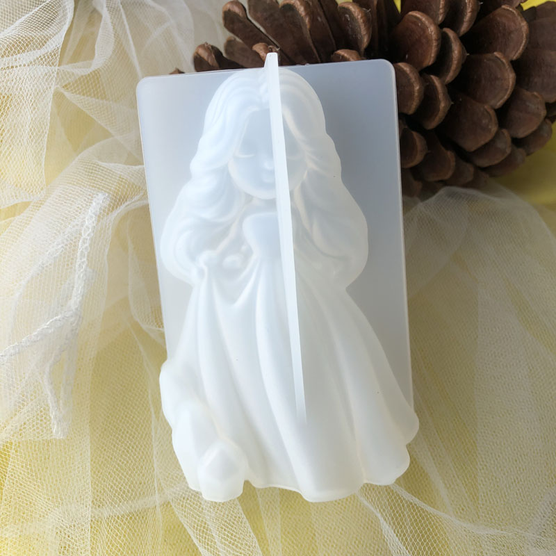 Candle Souvenir - 3D Cute Princess Silicone Candle Mould